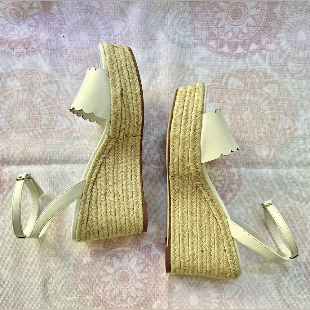 Kate Spade Taiya White Size 8 Scalloped Wedges Espadrilles EUC Beachy
